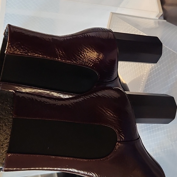 NWT Donald Pliner Booties - Picture 2 of 5